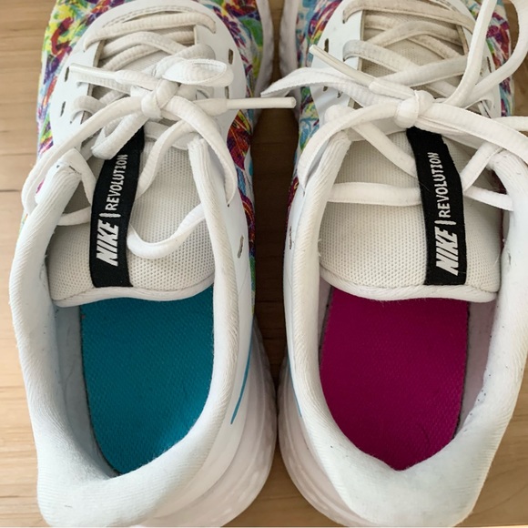 Nike Revolution 5 Multicolored Fable Gymshoe Youth 6 - Picture 6 of 10